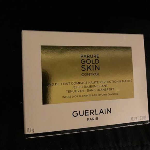 Guerlain Parure Gold Skin Control 24k gold compact foundation 8.7g Colour: 1N - Picture 2 of 3